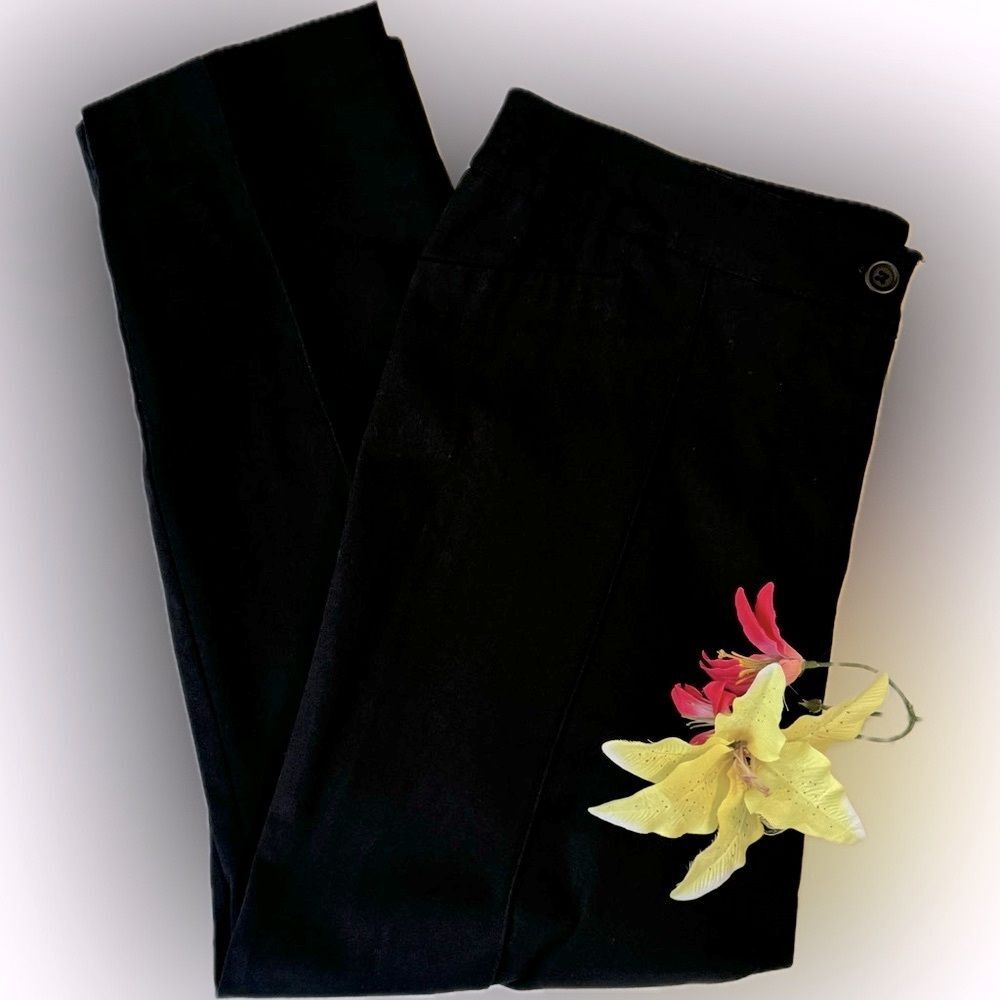Multiples pleated classic black pants!